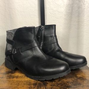 Teva Waterproof Leather Ankle Boots